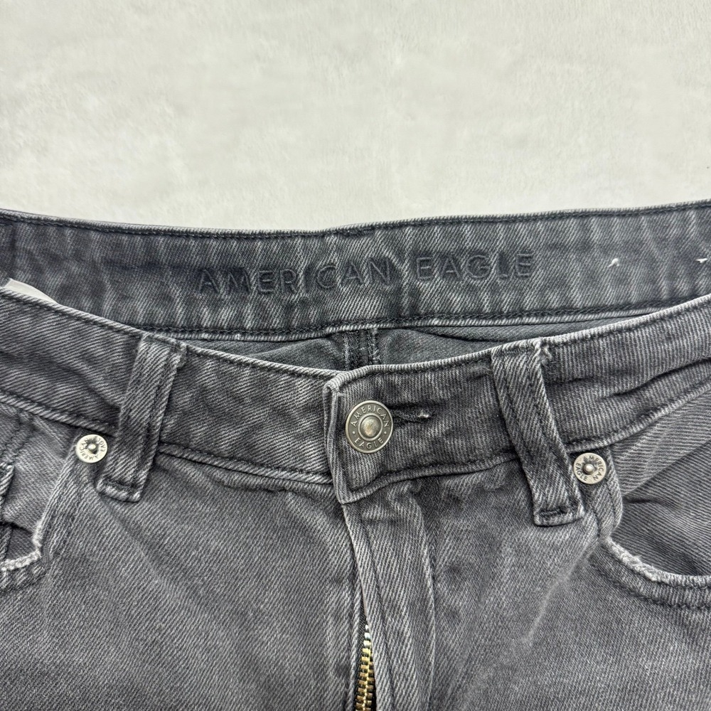 American Eagle Women Distressed Black Straight Leg Jeans‎ Size 10 - Picture 2 of 8